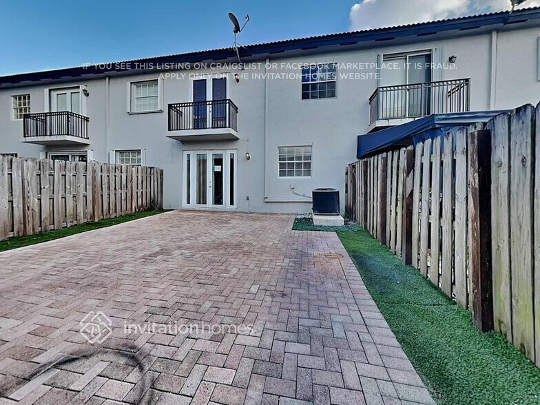 Building Photo - 8034 SW 119 Pl