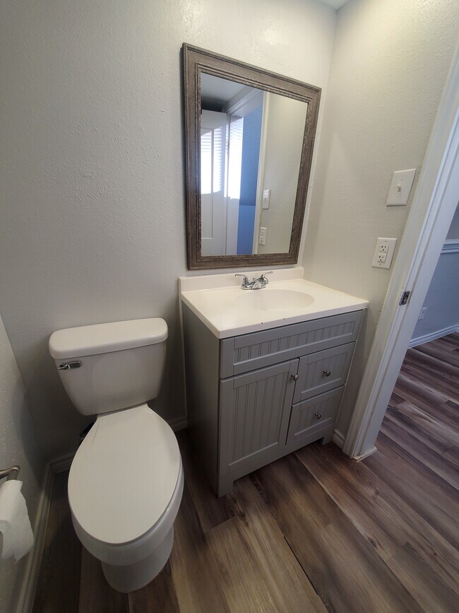 Building Photo - 12900 Walden Rd