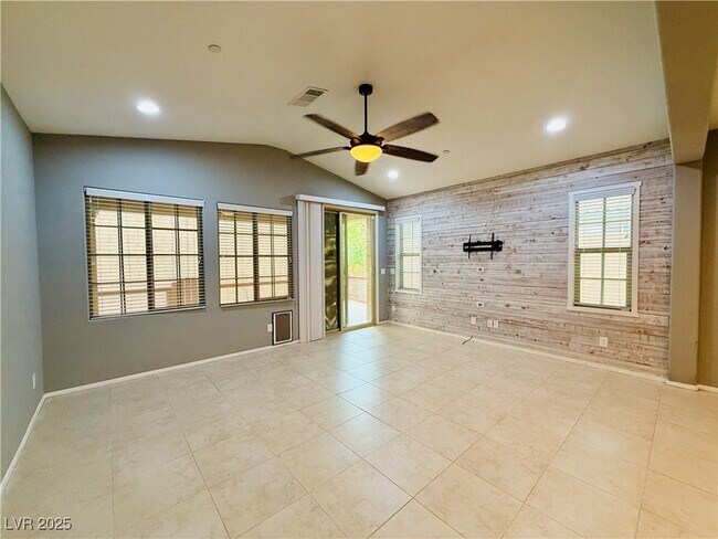 Building Photo - 253 Kindly Way
