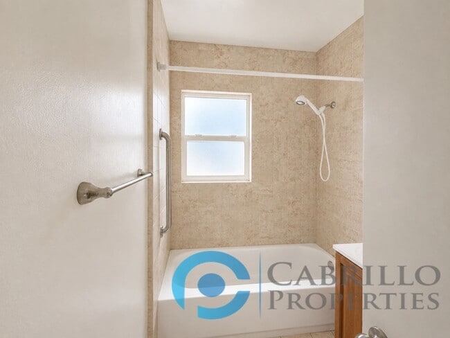 Building Photo - 4413 44th St