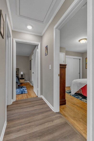 Building Photo - 232 Bermuda Dr