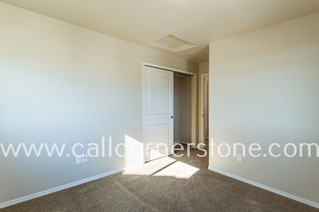Building Photo - 6698 Lucky Star Ln