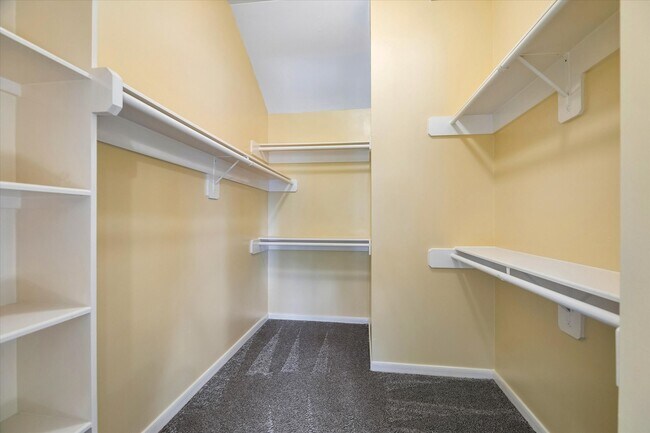 Building Photo - 2915 Jackson St