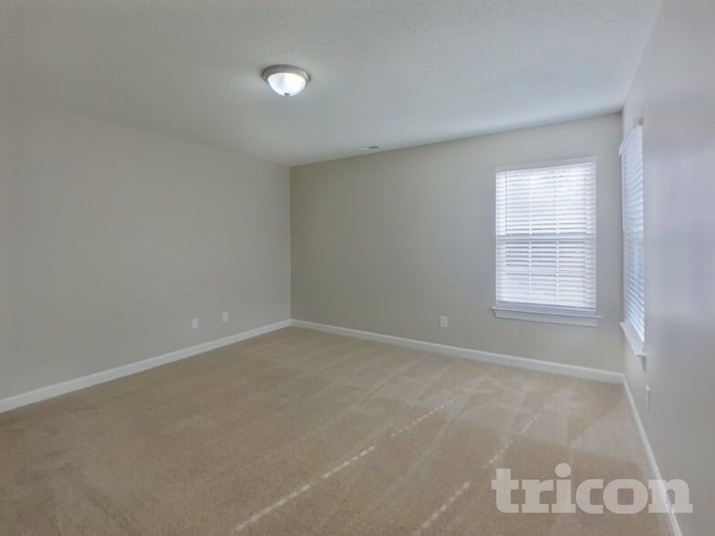 Building Photo - 6107 Tesh Ct