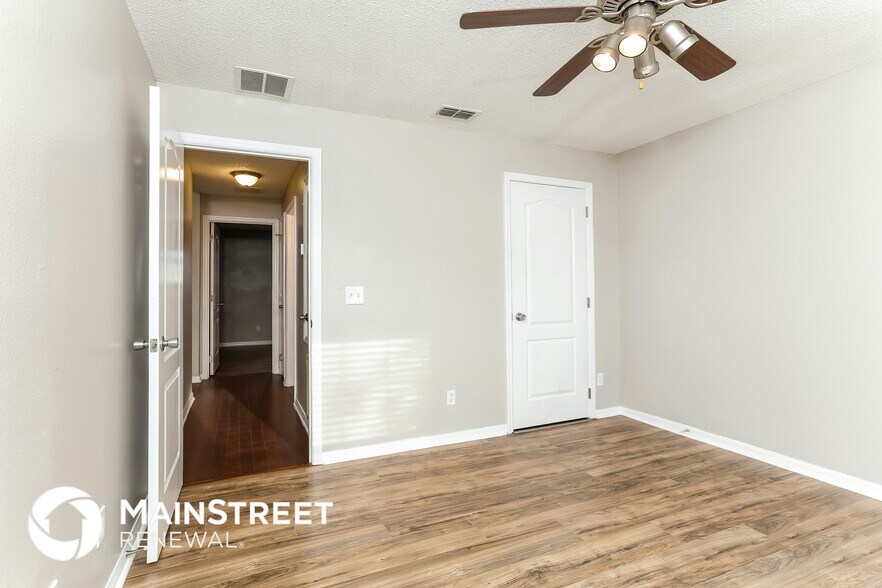 Building Photo - 1805 Hudson Ct