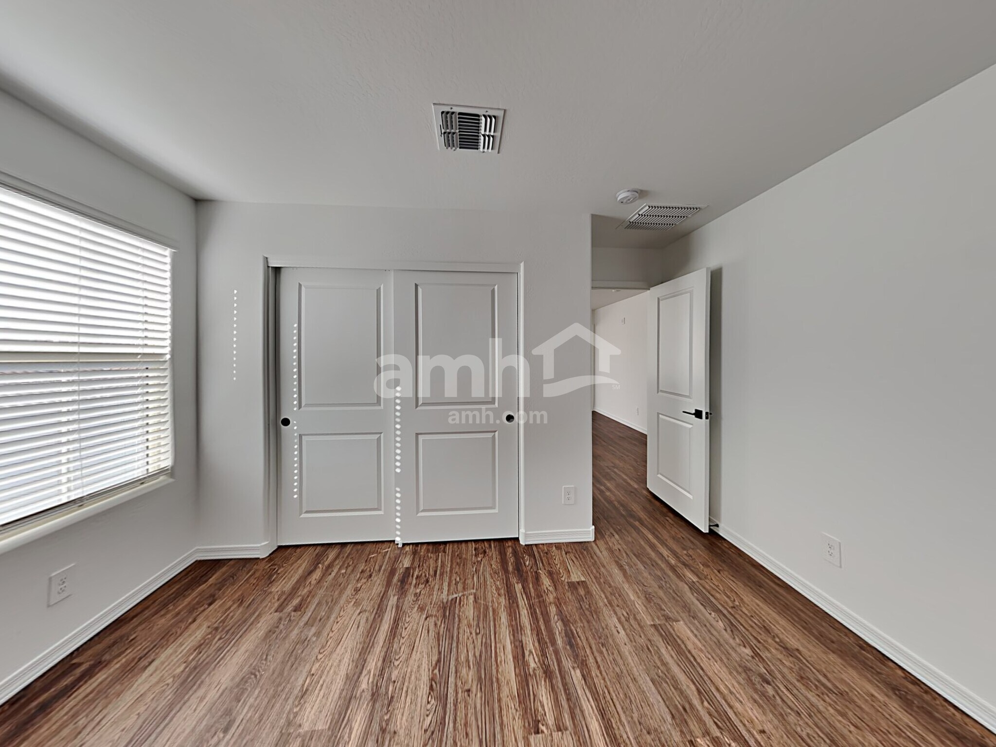 Building Photo - 795 S 150th Dr
