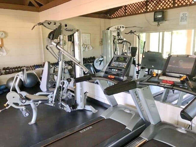 Building Photo - Highly Desirable Villas at Kenolio Ground Floor Corner Unit Available 5/1/26