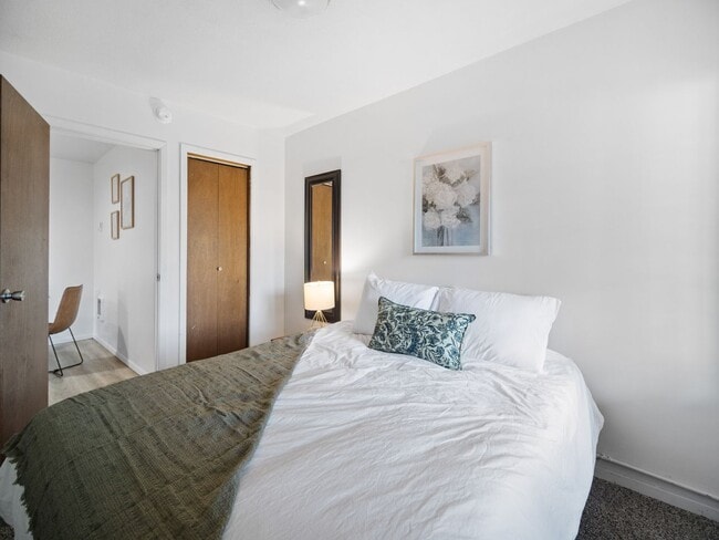 Building Photo - Cozy 2-Bed/1-Bath in Historic Browne’s Addition (Furnished)