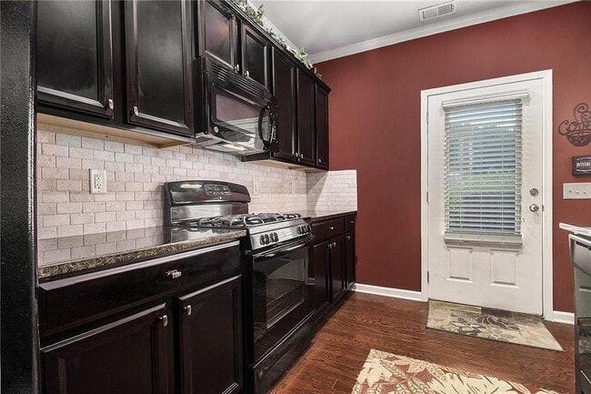 Building Photo - 2530 Thackery Ct