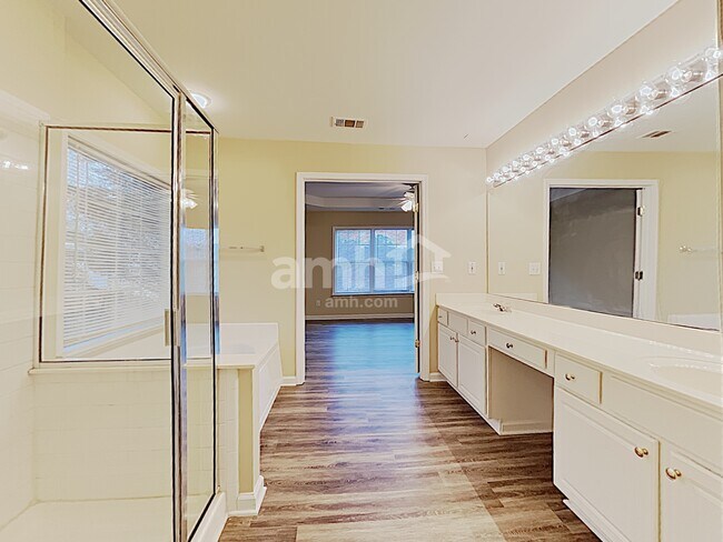 Building Photo - 161 Rotherhithe Ln NW