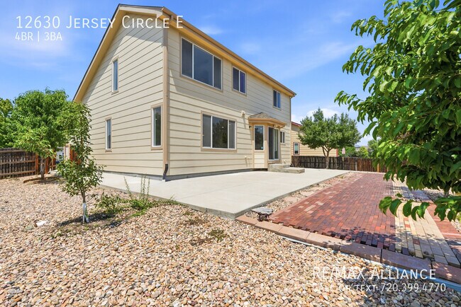 Building Photo - 12630 Jersey Cir E