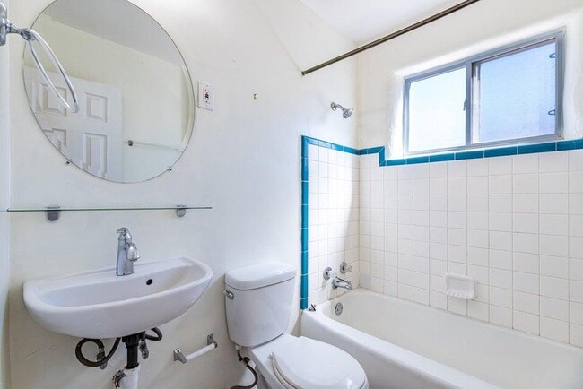 Building Photo - 3434 Smith Ave SE