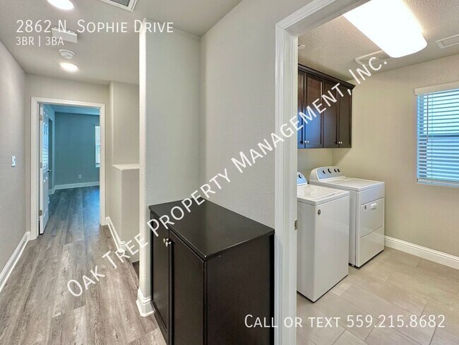Building Photo - 2862 N Sophie Dr