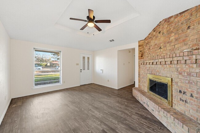 Building Photo - Charming 3-bedroom, 2-bathroom home in Glenn Heights, TX