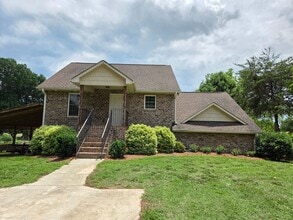 Building Photo - 2 bedroom in Sherills Ford
