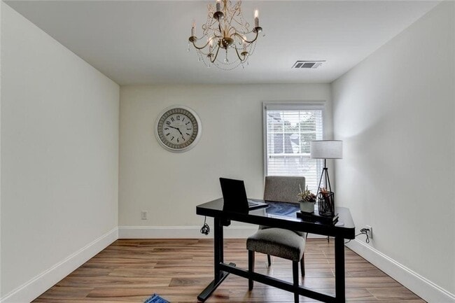 Building Photo - 335 Pintail Ct