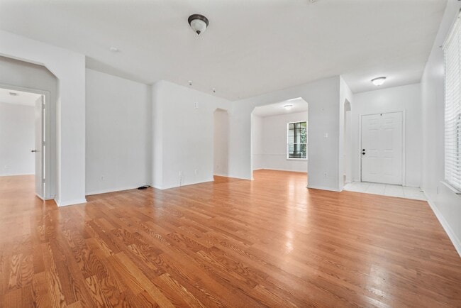 Building Photo - 24203 Pinecreek Point