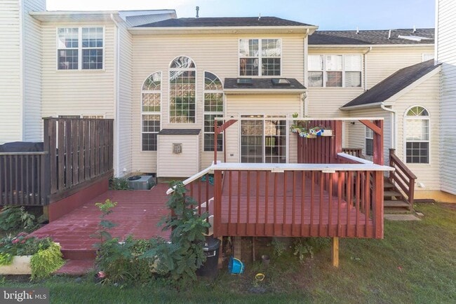 Building Photo - 40 Madison Way