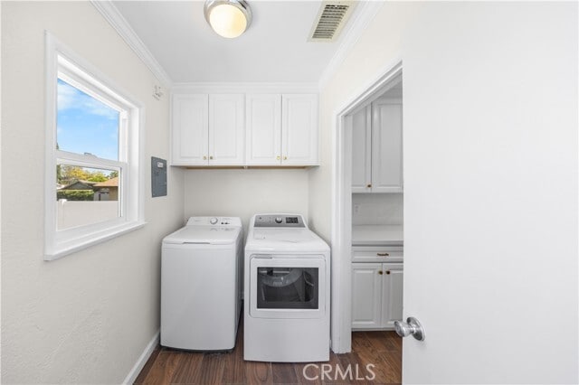 Building Photo - 2074 Summit Ave