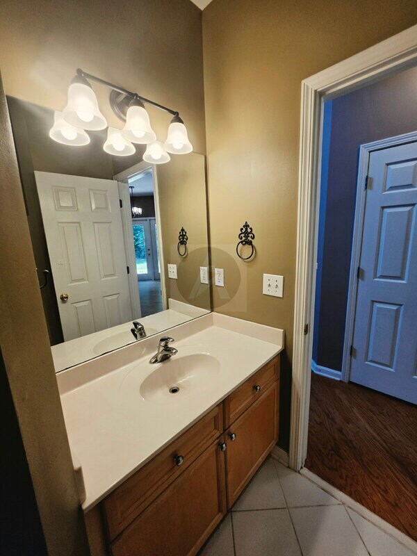 Building Photo - 236 Flagstone Way