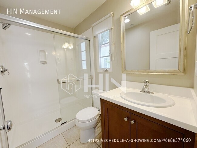 Building Photo - 488 Trident Maple Terrace