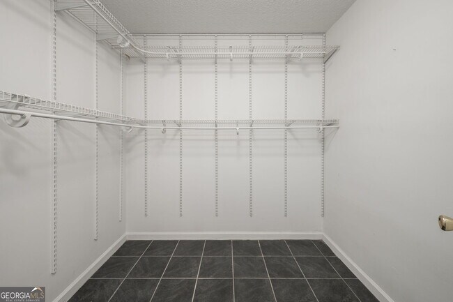 Building Photo - 536 Loblolly Ln
