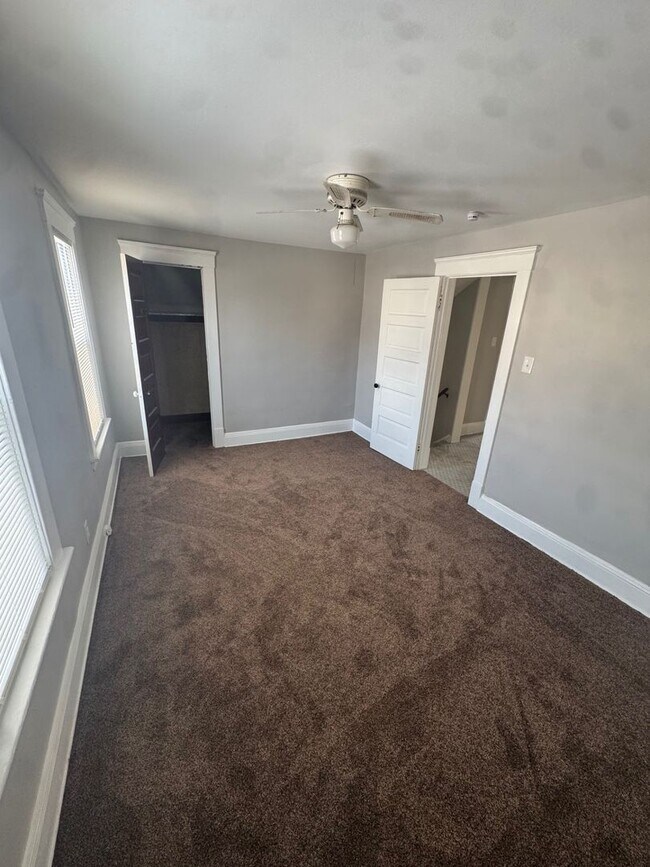 Building Photo - Well-Maintained 3-Bedroom Single-Family Home – $1,450 Rent | Cleveland