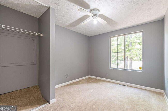 Building Photo - 806 Houndstooth Trail NW