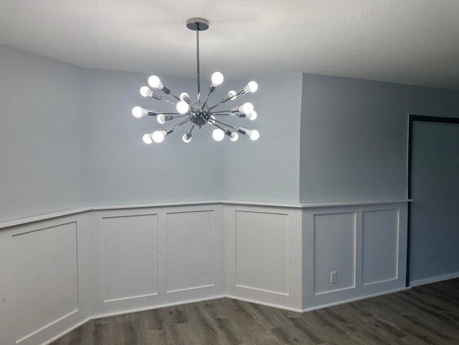 Building Photo - Free Perks, Spacious 4-Bedroom, 3-Bath Home!