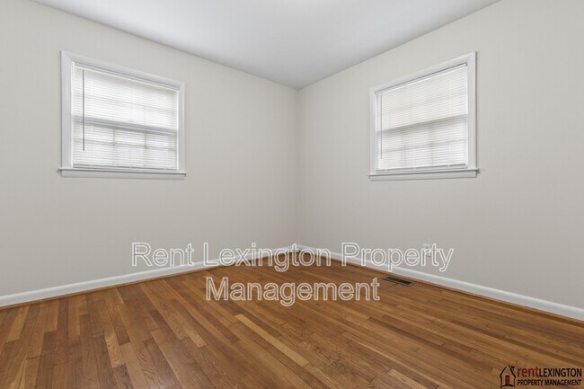 Building Photo - 203 Loch Lomond Dr