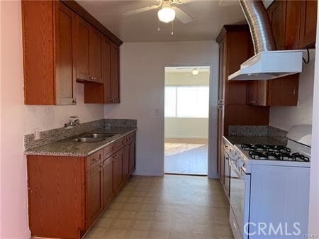 Building Photo - 8839 Elm Ave