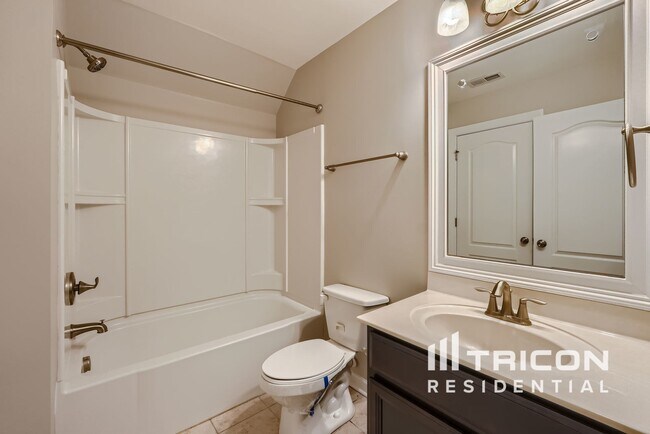 Building Photo - 3821 Litchfield Dr
