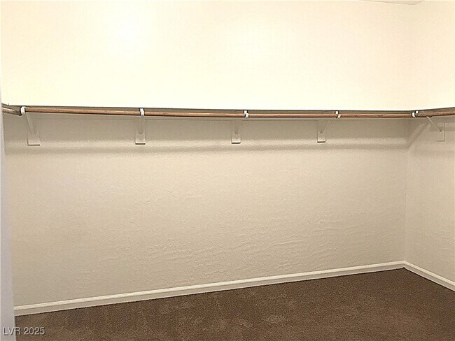 Building Photo - 183 Rolling Fields Ct