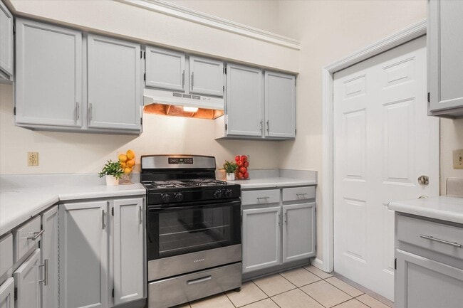 Building Photo - 3588 Wexford Ct