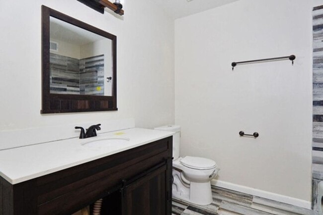 Building Photo - 1748 Sonia Dr