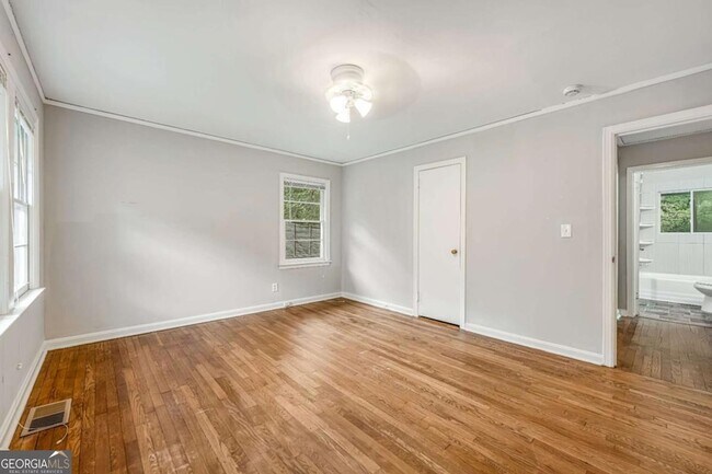 Building Photo - 847 Gertrude Pl NW