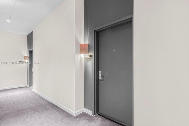 Building Photo - 335 S Biscayne Blvd