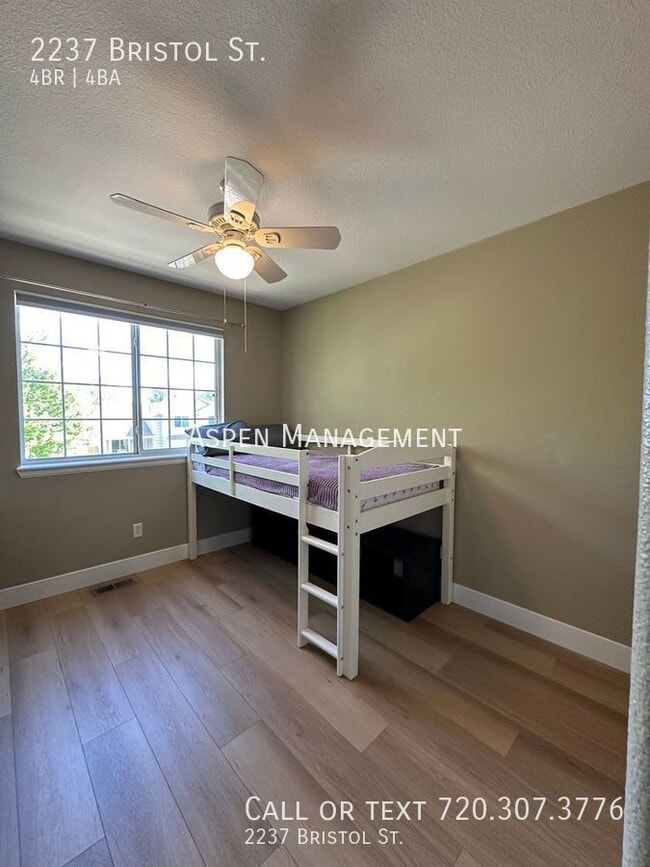 Building Photo - 2237 Bristol St