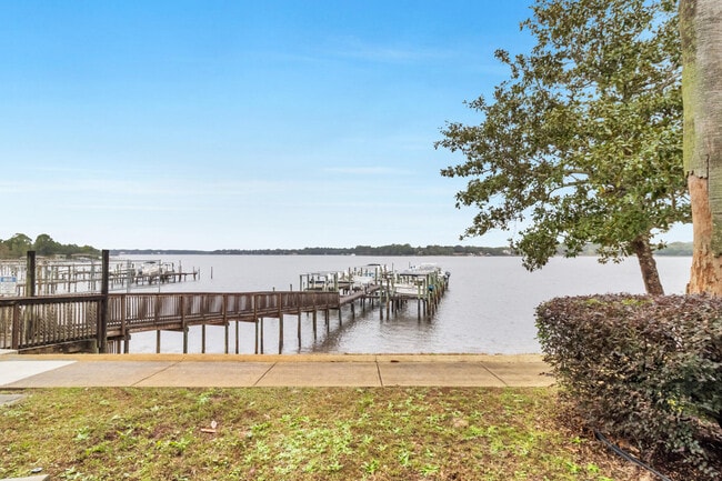 Building Photo - 7280 Jacobs Trail