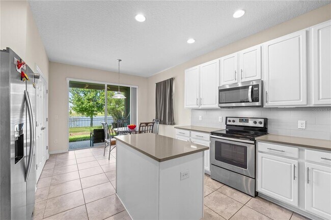 Building Photo - 3443 Sagebrush St