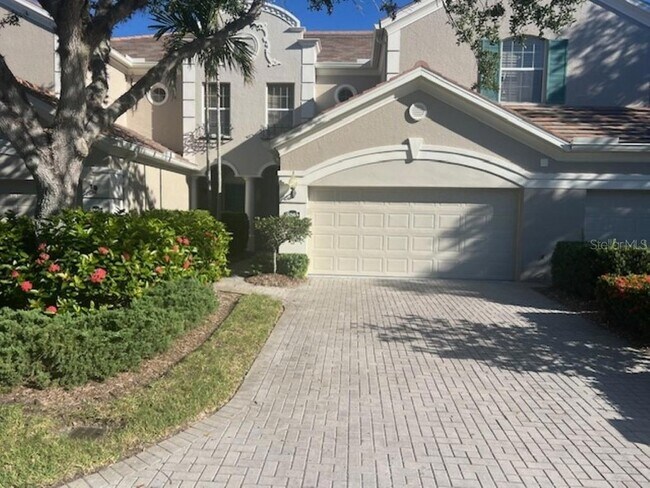 Primary Photo - 5264 Bouchard Cir