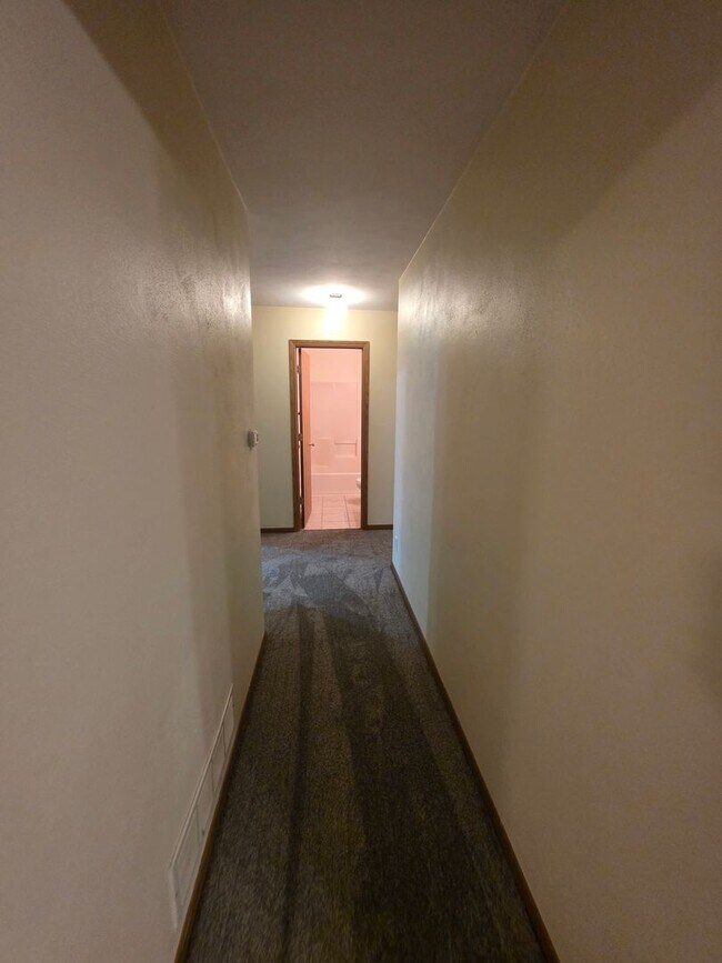 Building Photo - 515 Bienterra Trail