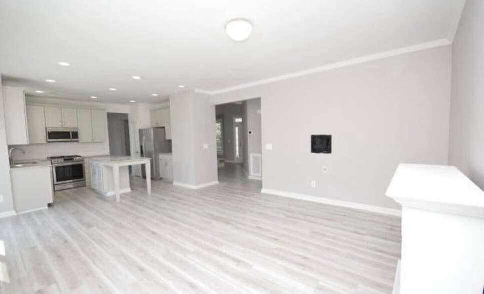 Building Photo - 91 Chaps Ln