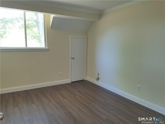 Building Photo - 167 Heritage Vlg