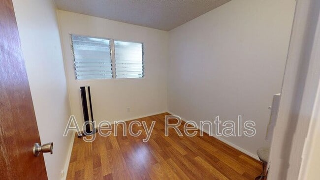 Building Photo - 98-1403 Kaahumanu Street #B