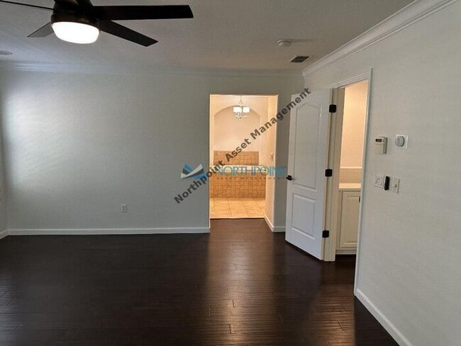 Building Photo - 4BR/3BA w/ Solar + Downstairs Bed/Bath in Whitney Oaks