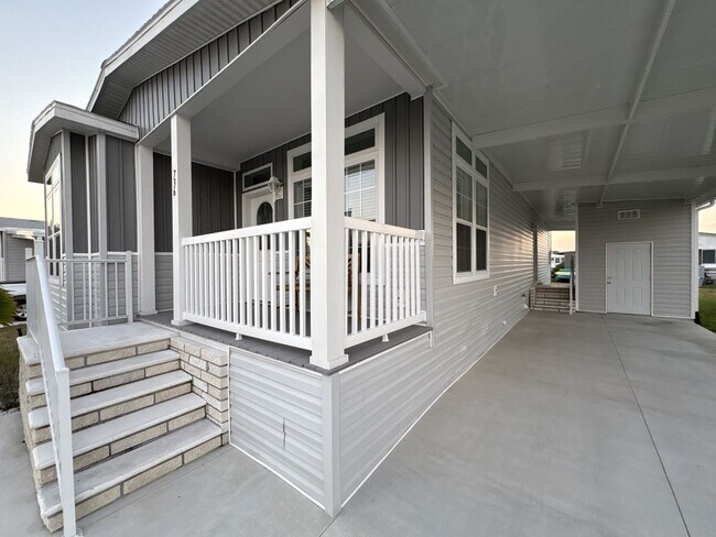 Building Photo - 736 Pirates Rest Rd