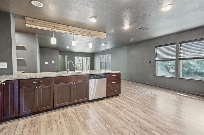 Building Photo - 119 N Kanaio Dr