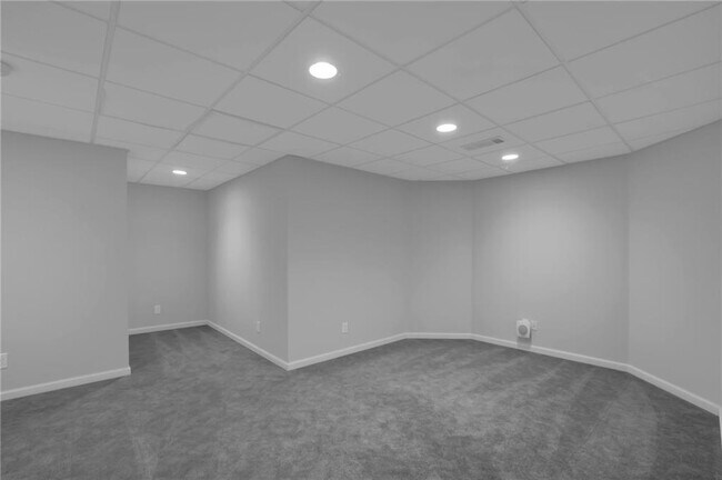 Building Photo - 235 Ashebourne Trail