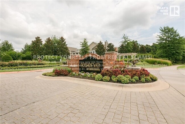 Building Photo - 4261 NE Meadow Creek Cir